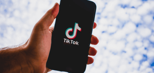 TikTok-Durchbruch: Maximieren Sie die Sichtbarkeit Ihrer Videos mit Likes und Views!